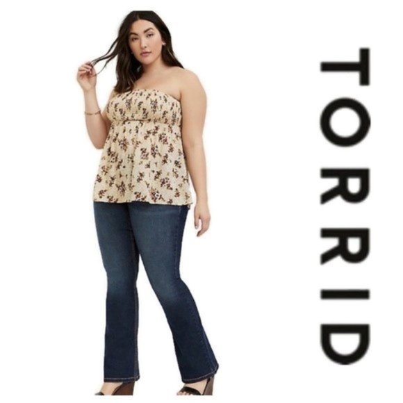 Torrid Barely Boot Jeans Sanding Stretch 42X31